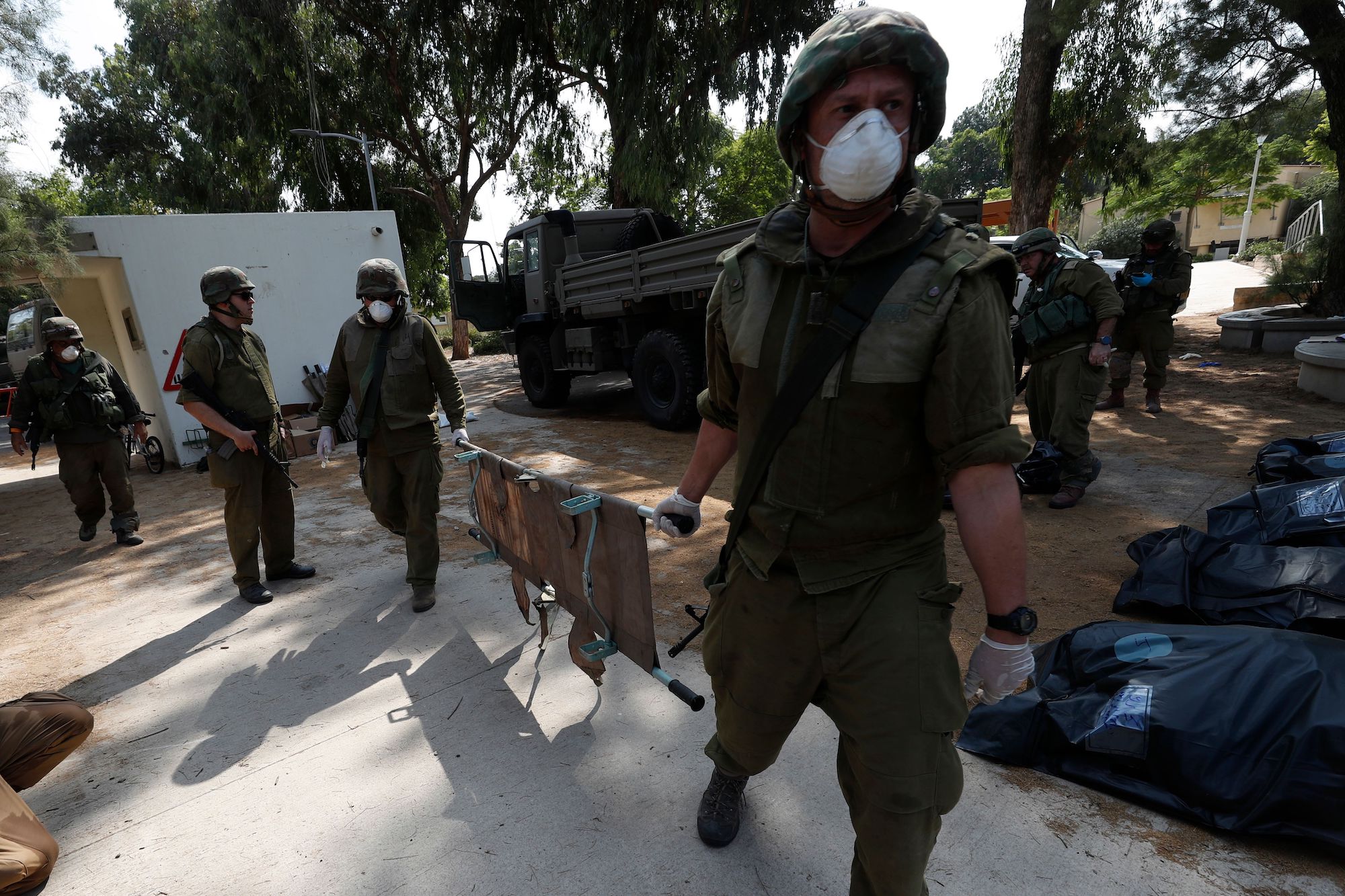 Ex-Israeli Soldiers' Plea: Free Gaza Prisoners Ex-Israeli Soldiers' Plea: Free Gaza Prisoners