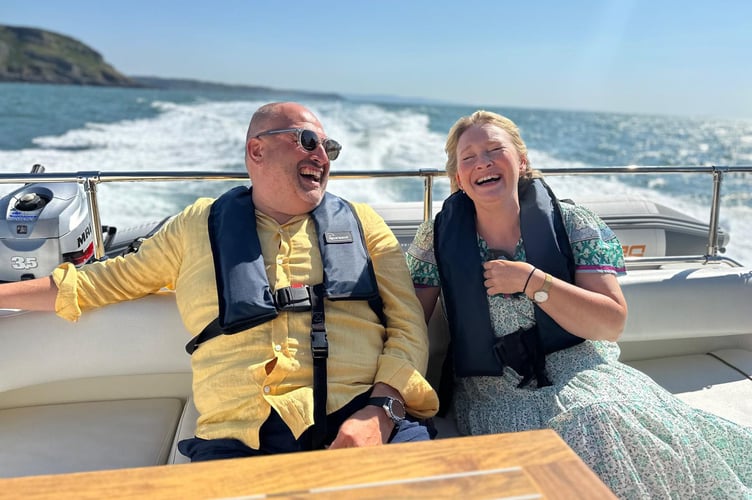 Exploring The Depths: A Review Of Wynne & Joanna: All At Sea Exploring The Depths: A Review Of Wynne & Joanna: All At Sea