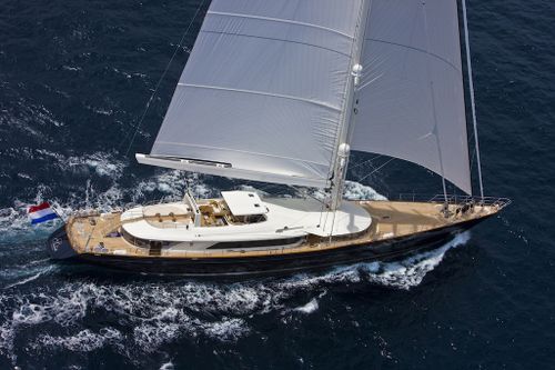 Fatal Superyacht Accident: Probe Into Bayesian Vessel's Final Moments Points To Mast Failure Fatal Superyacht Accident: Probe Into Bayesian Vessel's Final Moments Points To Mast Failure
