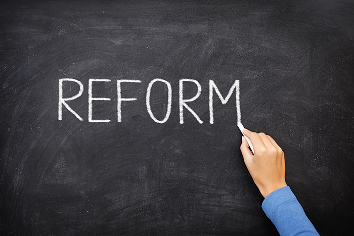 Federal Institution Reform: Learning From Canada Post's Challenges Federal Institution Reform: Learning From Canada Post's Challenges