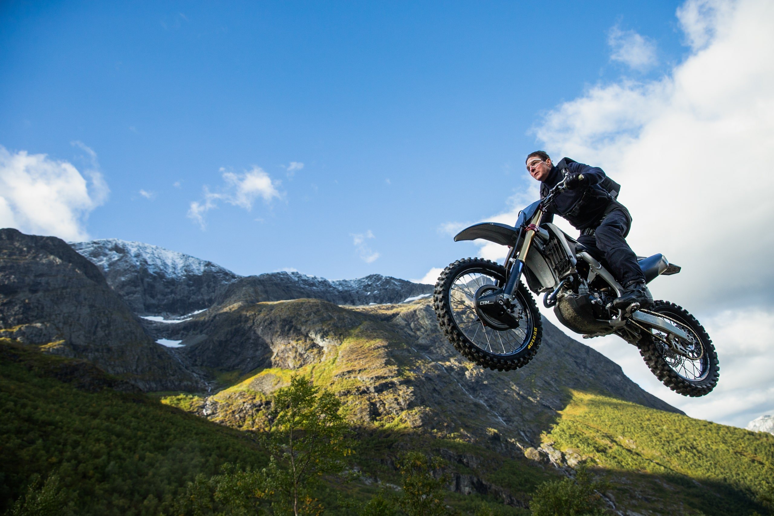 Filming Mission: Impossible 7: Tom Cruise Conquers Svalbard's 40° Below Filming Mission: Impossible 7: Tom Cruise Conquers Svalbard's 40° Below