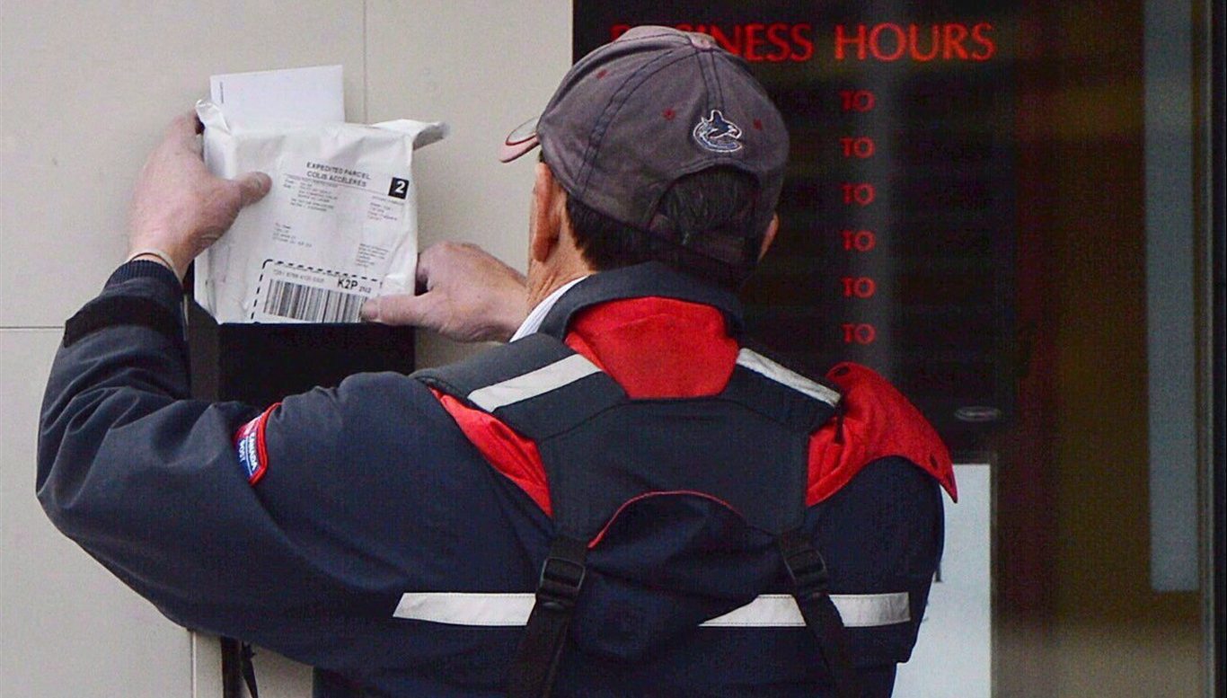 Financial Report Suggests Canada Post Eliminate Door-to-Door Mail Delivery To Avoid Bankruptcy Financial Report Suggests Canada Post Eliminate Door-to-Door Mail Delivery To Avoid Bankruptcy