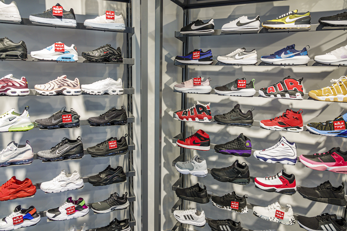 Foot Locker FL Q4 2024 Earnings: Analysis Of The Lace Up Plan Progress Foot Locker FL Q4 2024 Earnings: Analysis Of The Lace Up Plan Progress