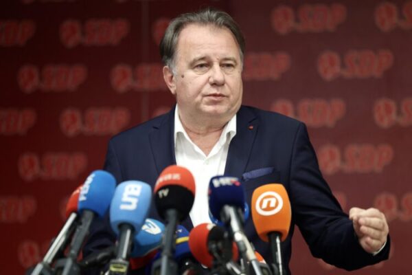 Formiranje Vlade: Krasnići (DPK) Postavlja Ultimatum Formiranje Vlade: Krasnići (DPK) Postavlja Ultimatum
