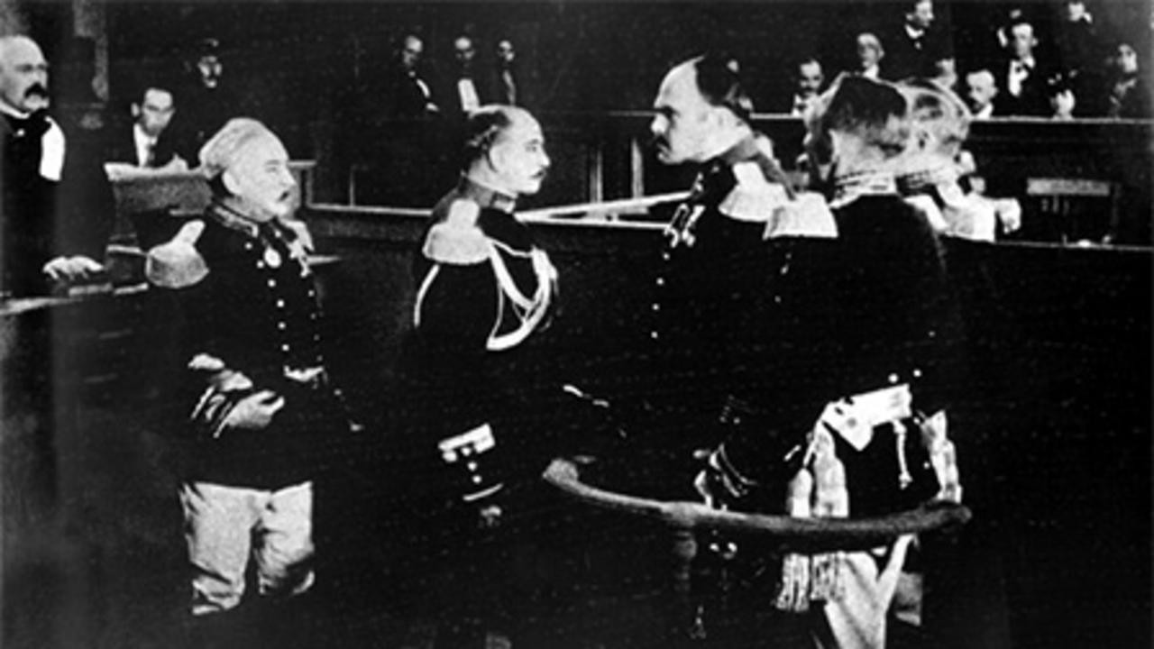 France To Reassess Dreyfus Case: Proposal For Posthumous Military Promotion France To Reassess Dreyfus Case: Proposal For Posthumous Military Promotion
