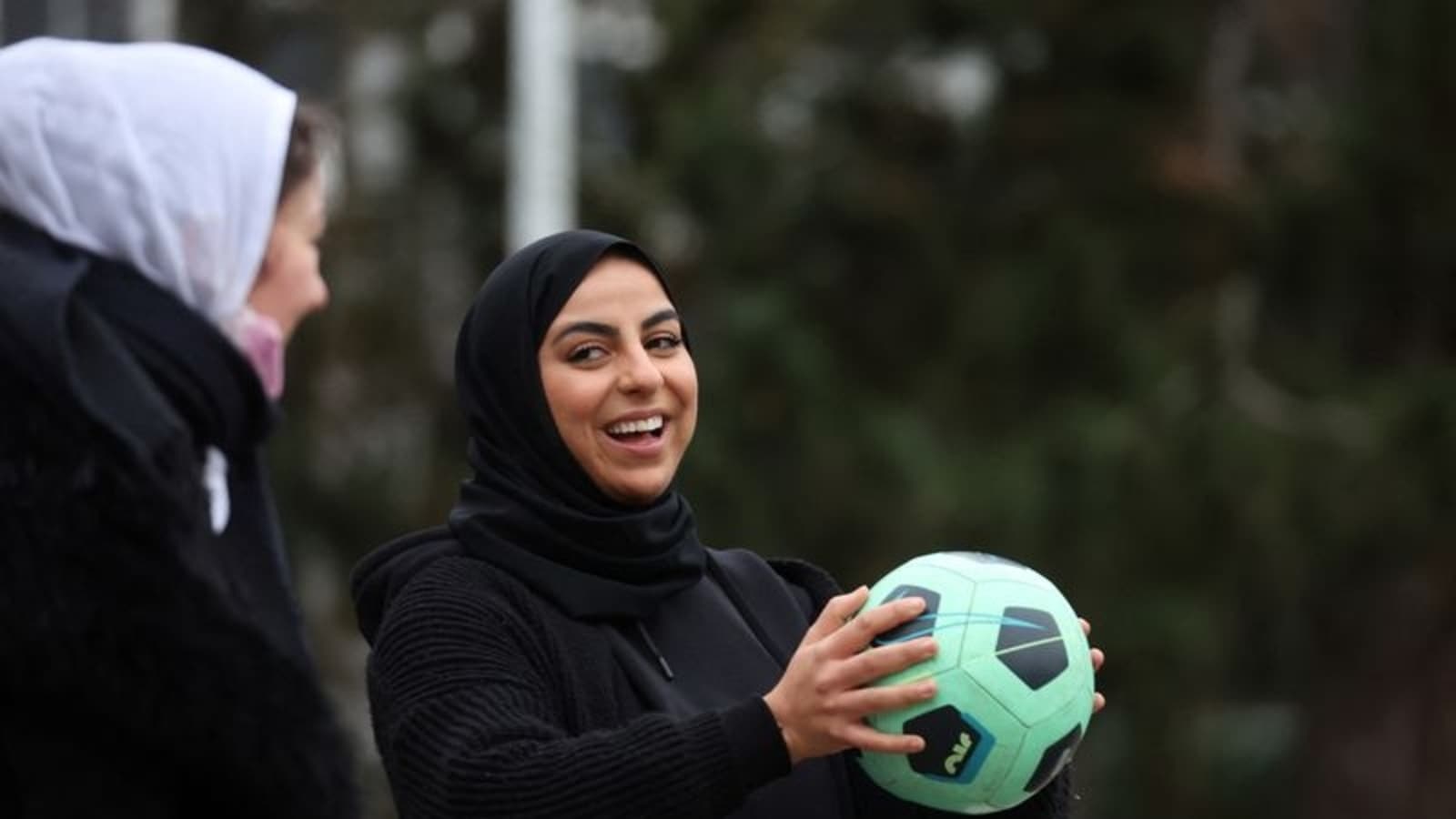 France's Ruling Party Moves To Ban Hijabs In Public For Girls Under The Age Of 15 France's Ruling Party Moves To Ban Hijabs In Public For Girls Under The Age Of 15