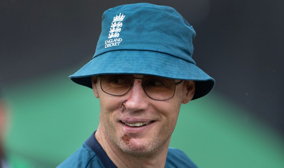 Freddie Flintoff's Post-Crash Recovery: One Month Off The Road, At Home Freddie Flintoff's Post-Crash Recovery: One Month Off The Road, At Home