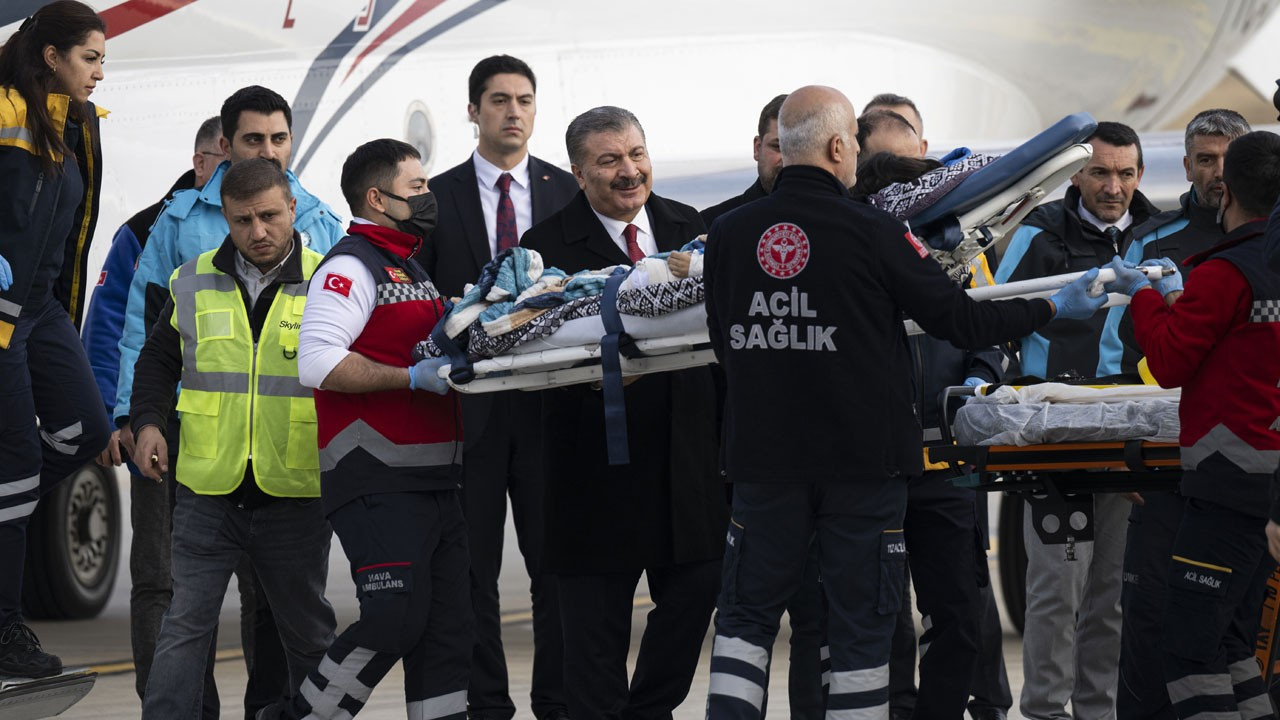 Gazzeli Çocuklar Çadırda Kuran Öğreniyor: Ezberleme Yöntemleri Ve Önemi Gazzeli Çocuklar Çadırda Kuran Öğreniyor: Ezberleme Yöntemleri Ve Önemi
