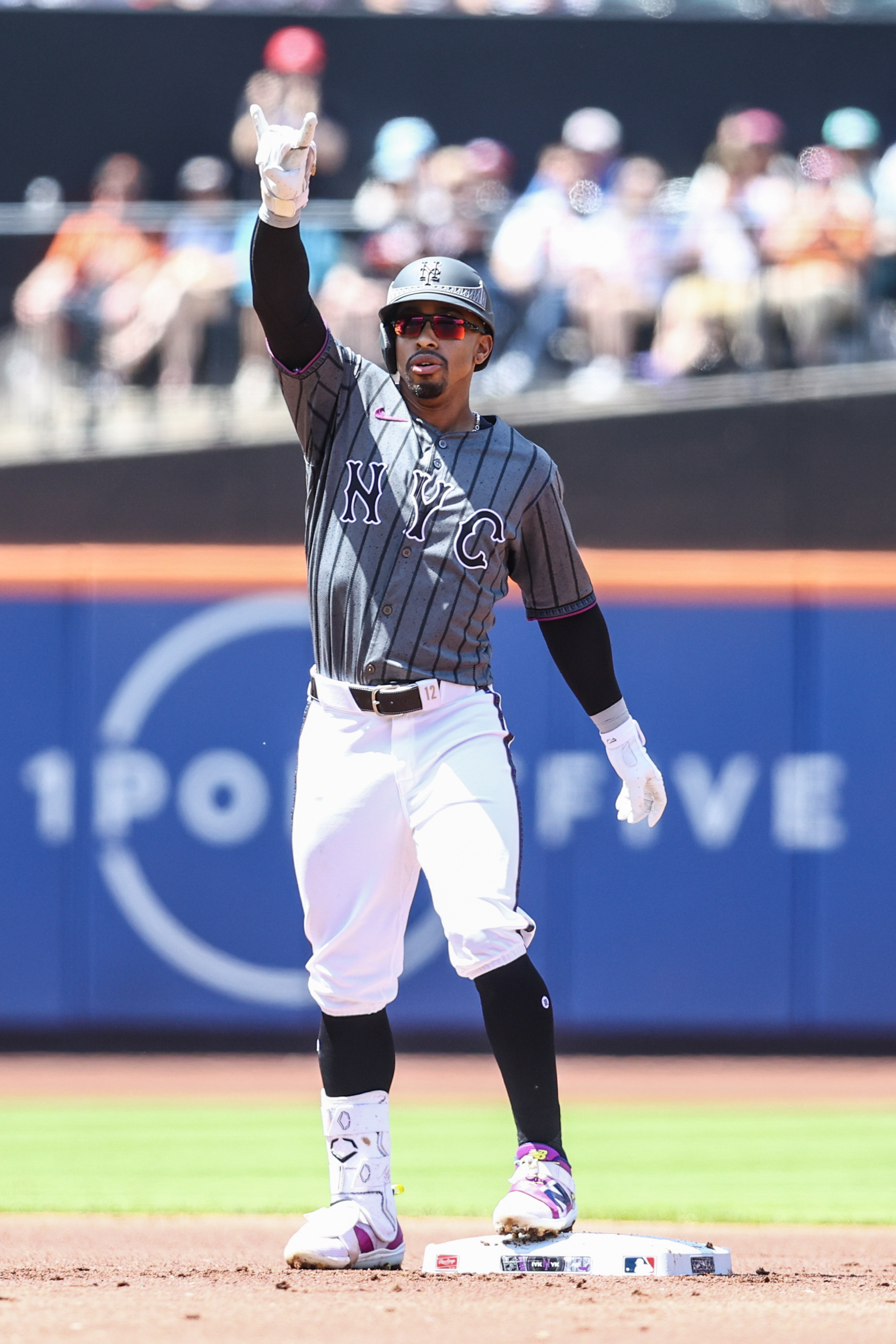 Giants Defeat Angels Despite Mike Trout's Two Homeruns Giants Defeat Angels Despite Mike Trout's Two Homeruns