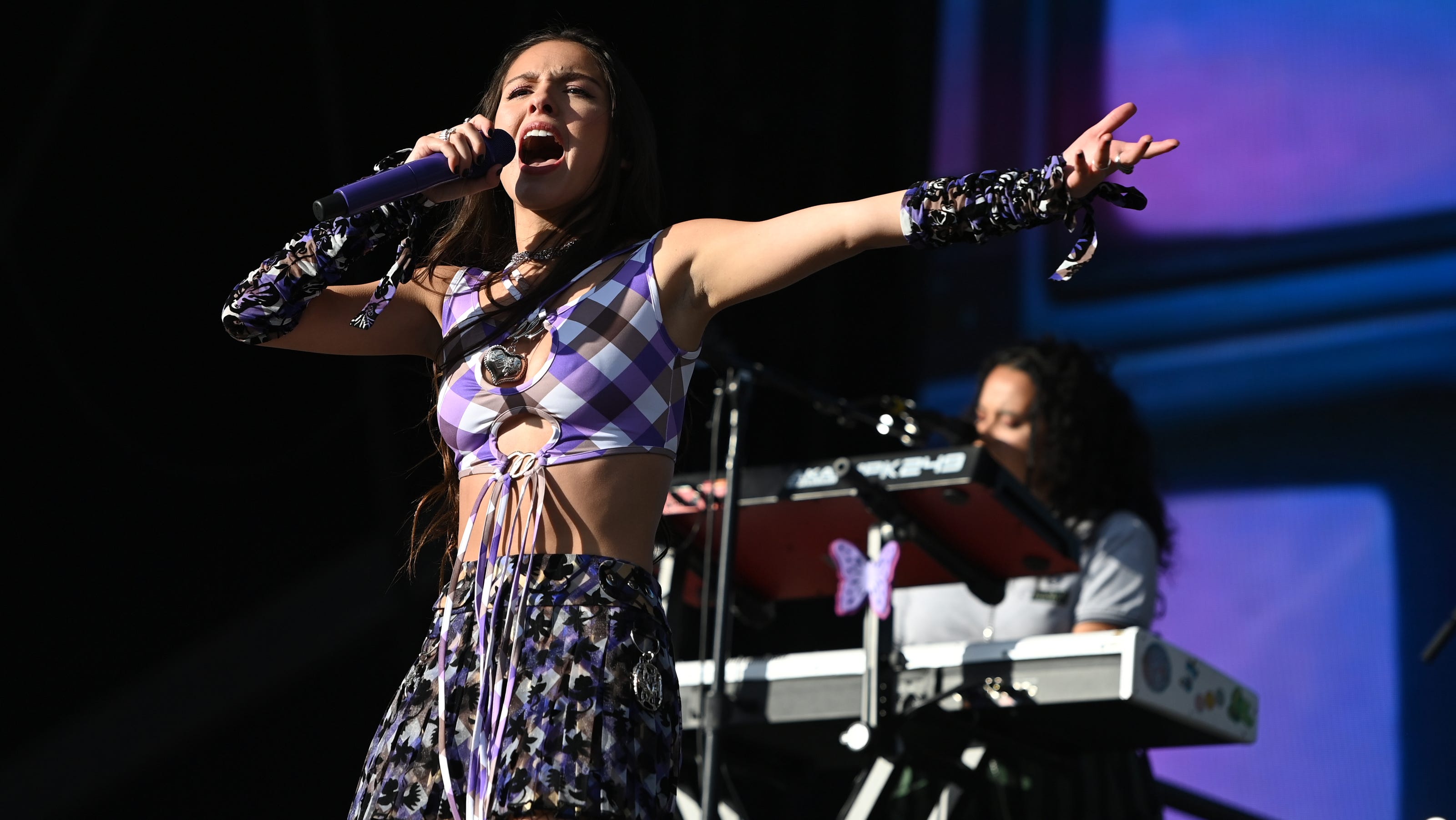 Glastonbury 2025 Lineup: Olivia Rodrigo, The 1975 & More Confirmed Glastonbury 2025 Lineup: Olivia Rodrigo, The 1975 & More Confirmed
