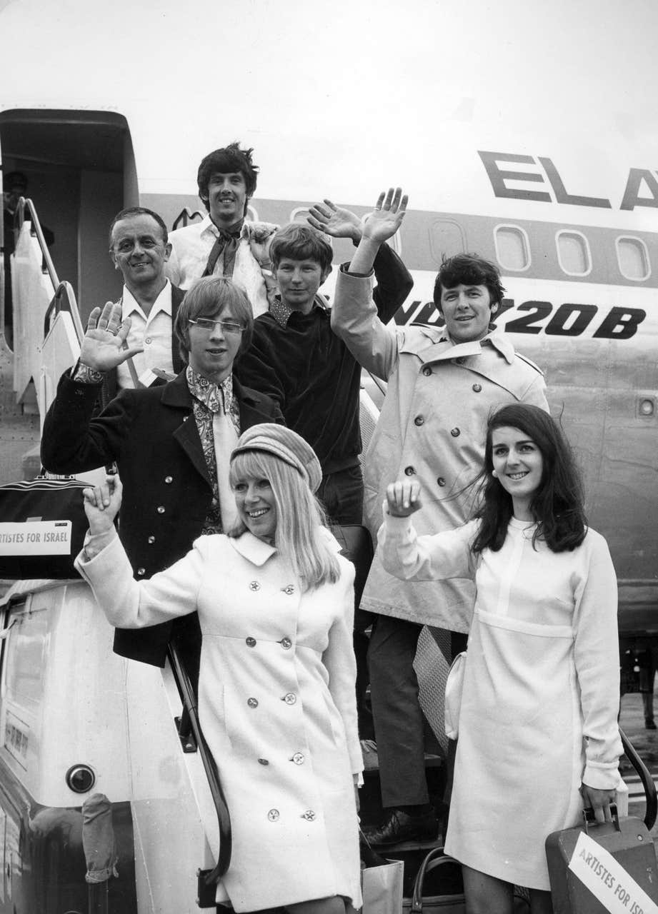 Glastonbury To Host The Searchers' Final Concert After Seven Decades