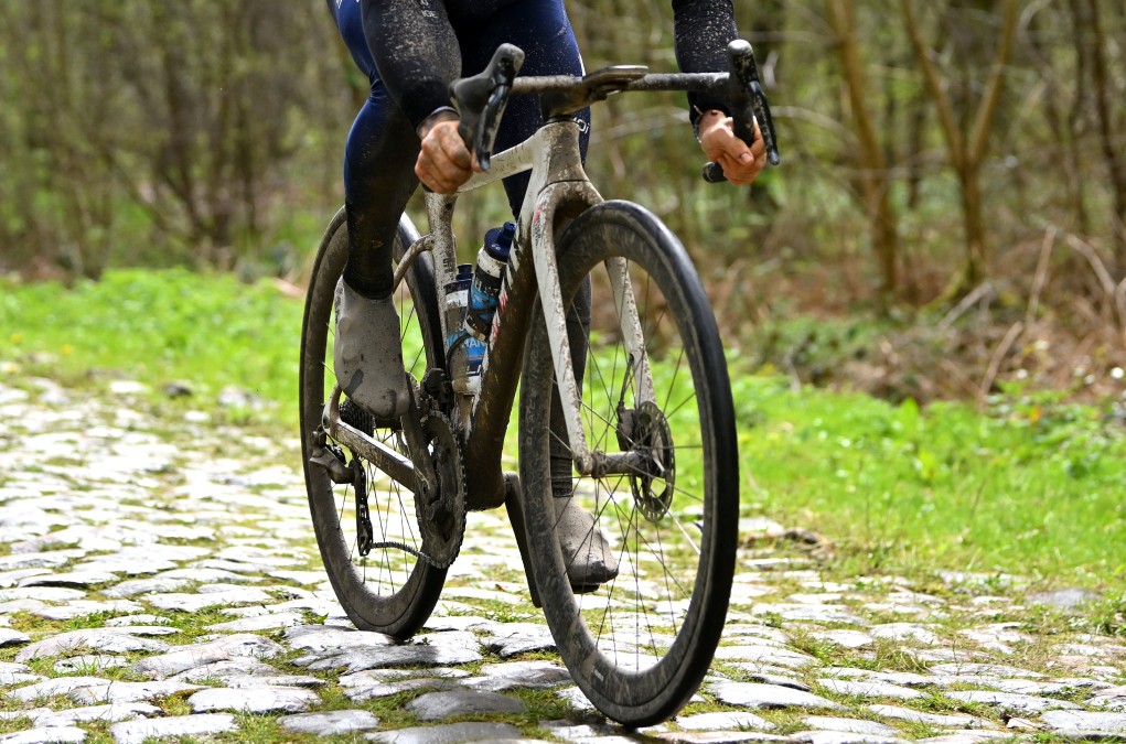 Gravel Tech At Paris-Roubaix 2025: Massive Tyres And Clever Hacks Gravel Tech At Paris-Roubaix 2025: Massive Tyres And Clever Hacks
