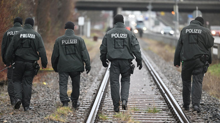 Großeinsatz Am Bodensee: Suche Nach Vermisster Person Bei Bregenz Großeinsatz Am Bodensee: Suche Nach Vermisster Person Bei Bregenz
