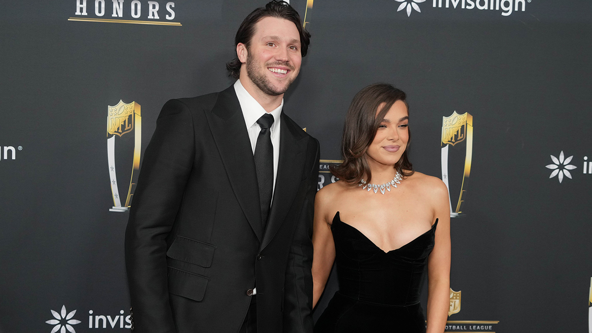 Hailee Steinfeld And Josh Allen: Unveiling Their Low-Key Wedding Plans Hailee Steinfeld And Josh Allen: Unveiling Their Low-Key Wedding Plans