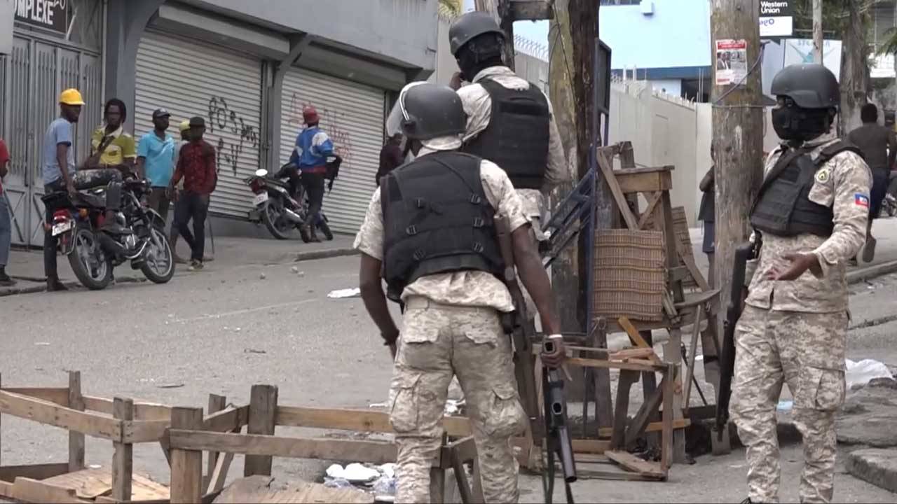 Haiti'de Şiddet Ve Protestolar: Krizin Boyutları Haiti'de Şiddet Ve Protestolar: Krizin Boyutları