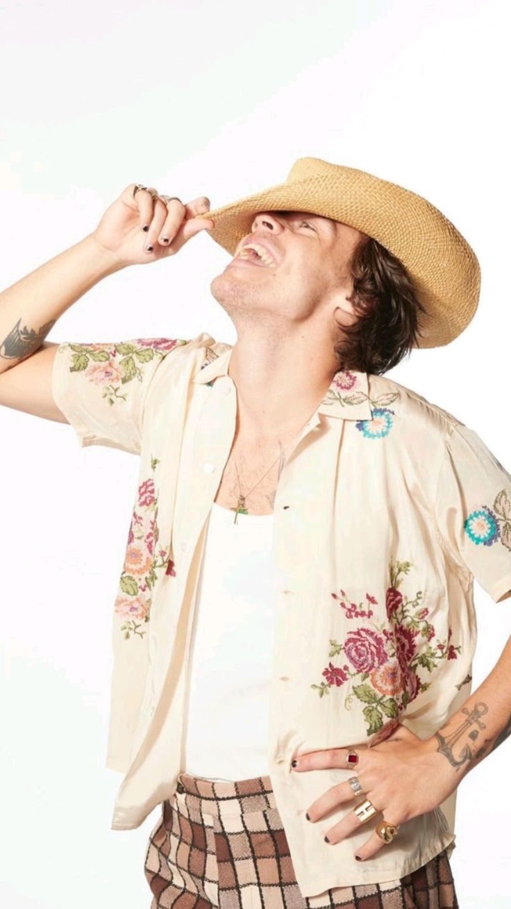 Harry Styles Reacts To A Failed SNL Impression Harry Styles Reacts To A Failed SNL Impression