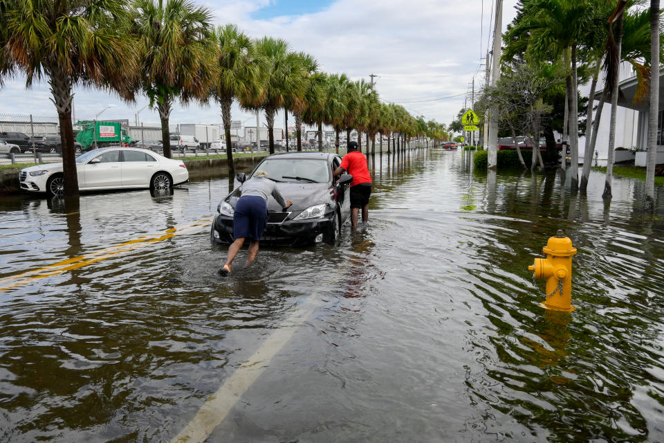 Heavy Rainfall Prompts Flash Flood Warning Across South Florida
