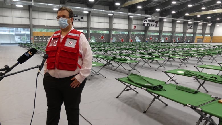 Helping Manitoba Wildfire Evacuees: A Guide To Canadian Red Cross Support Helping Manitoba Wildfire Evacuees: A Guide To Canadian Red Cross Support