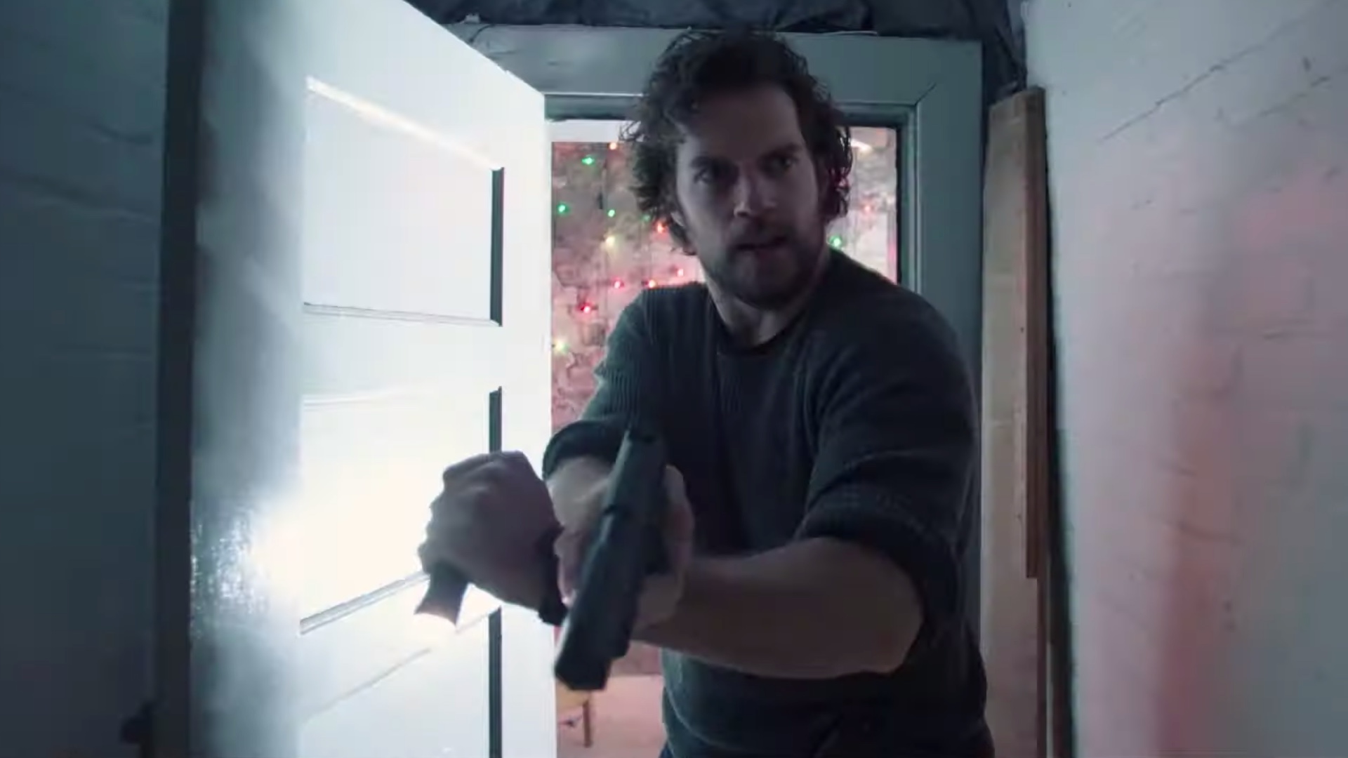 Henry Cavill's Night Hunter: A Surprise Streaming Hit Henry Cavill's Night Hunter: A Surprise Streaming Hit