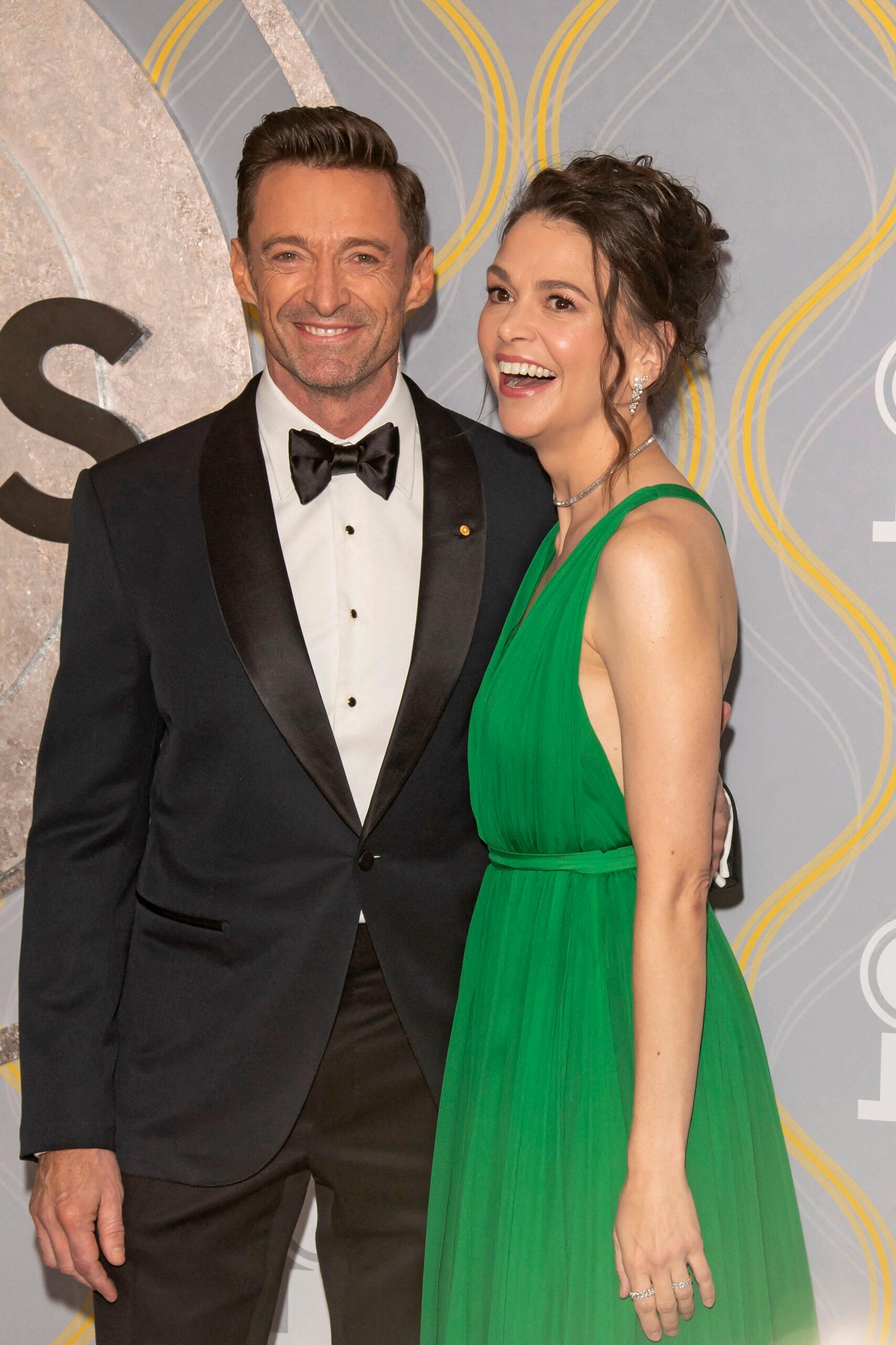 Hugh Jackman And Sutton Foster: Is Their Romance Cooling? Hugh Jackman And Sutton Foster: Is Their Romance Cooling?