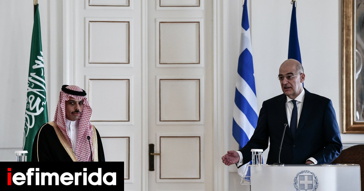 Η Επίσκεψη Τραμπ Στην Σαουδική Αραβία: Λεπτομέρειες Της Μεγαλοπρεπούς Τελετής Η Επίσκεψη Τραμπ Στην Σαουδική Αραβία: Λεπτομέρειες Της Μεγαλοπρεπούς Τελετής