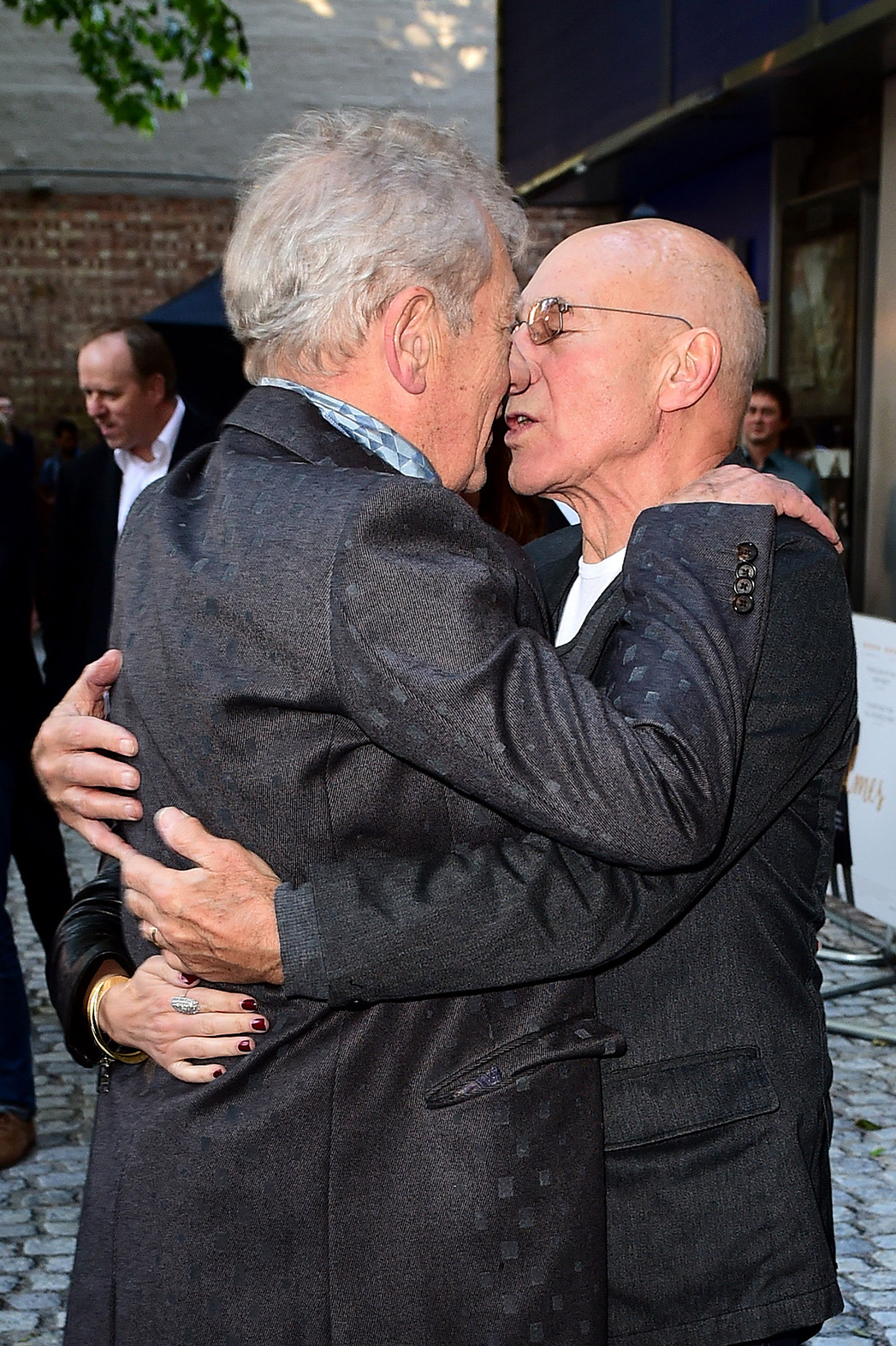 Ian McKellen: Young Actors Shouldn't Stay In The Closet Ian McKellen: Young Actors Shouldn't Stay In The Closet