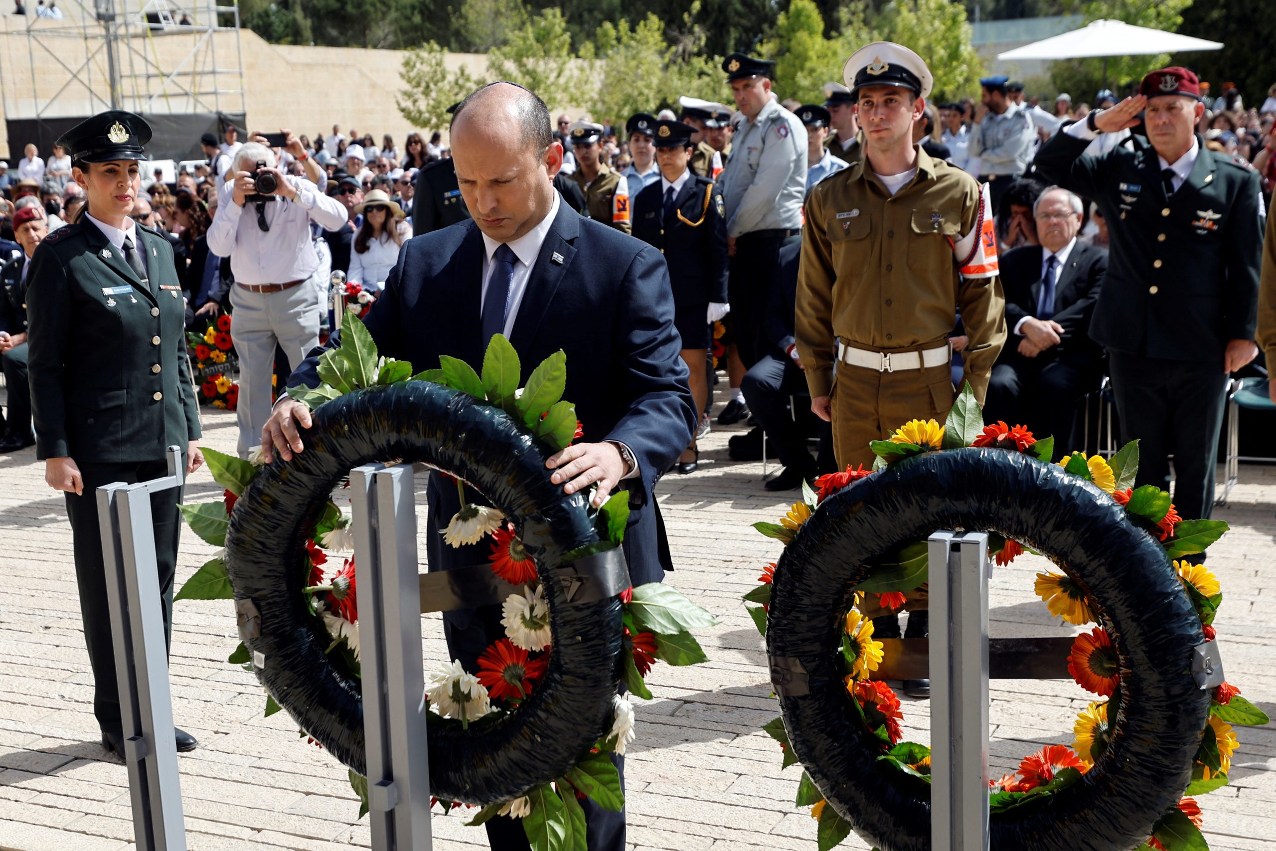 Israeli Celebrities Join Meta Israel's Fifth Annual Holocaust Remembrance Day Campaign Israeli Celebrities Join Meta Israel's Fifth Annual Holocaust Remembrance Day Campaign