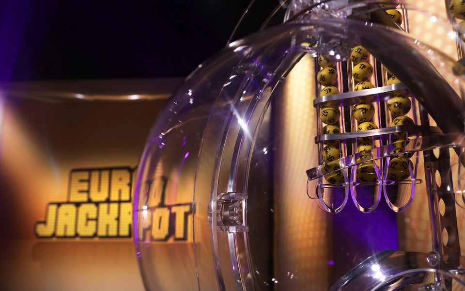 Jättipotti Kasvaa: Eurojackpot-arvonnassa Ei Täysosumia Jättipotti Kasvaa: Eurojackpot-arvonnassa Ei Täysosumia