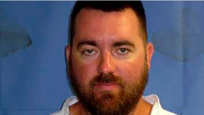 Jail Possible For Parisian Who Threw Snowball From Ski Lift Jail Possible For Parisian Who Threw Snowball From Ski Lift