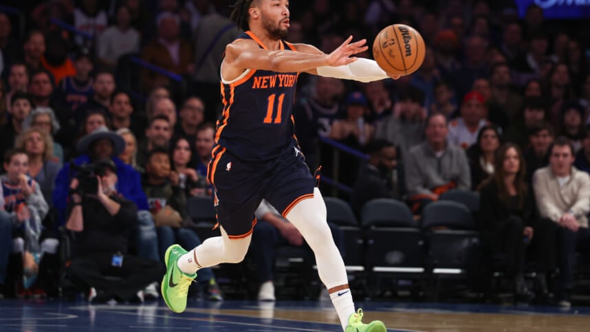 Jalen Brunson's Ankle Injury: Knicks Exit Lakers Game In Overtime Jalen Brunson's Ankle Injury: Knicks Exit Lakers Game In Overtime