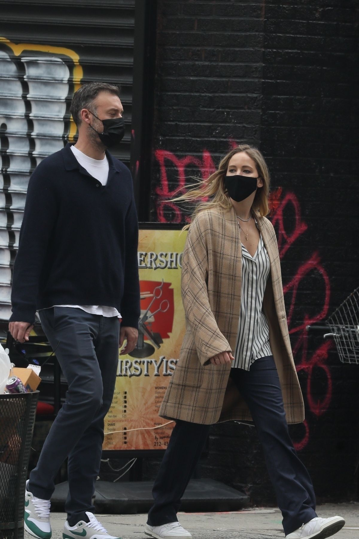 Jennifer Lawrence And Cooke Maroney Spotted Together Amidst Baby No. 2 Rumors Jennifer Lawrence And Cooke Maroney Spotted Together Amidst Baby No. 2 Rumors