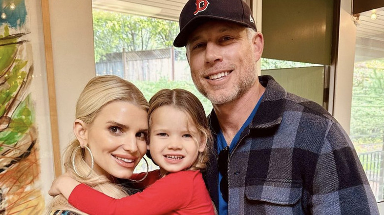 Jessica Simpson And Eric Johnson's Recent Outing Fuels Speculation Jessica Simpson And Eric Johnson's Recent Outing Fuels Speculation