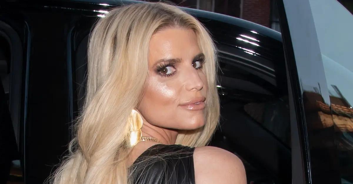 Jessica Simpson And Jeremy Renner: Exploring Their Relationship Timeline Jessica Simpson And Jeremy Renner: Exploring Their Relationship Timeline