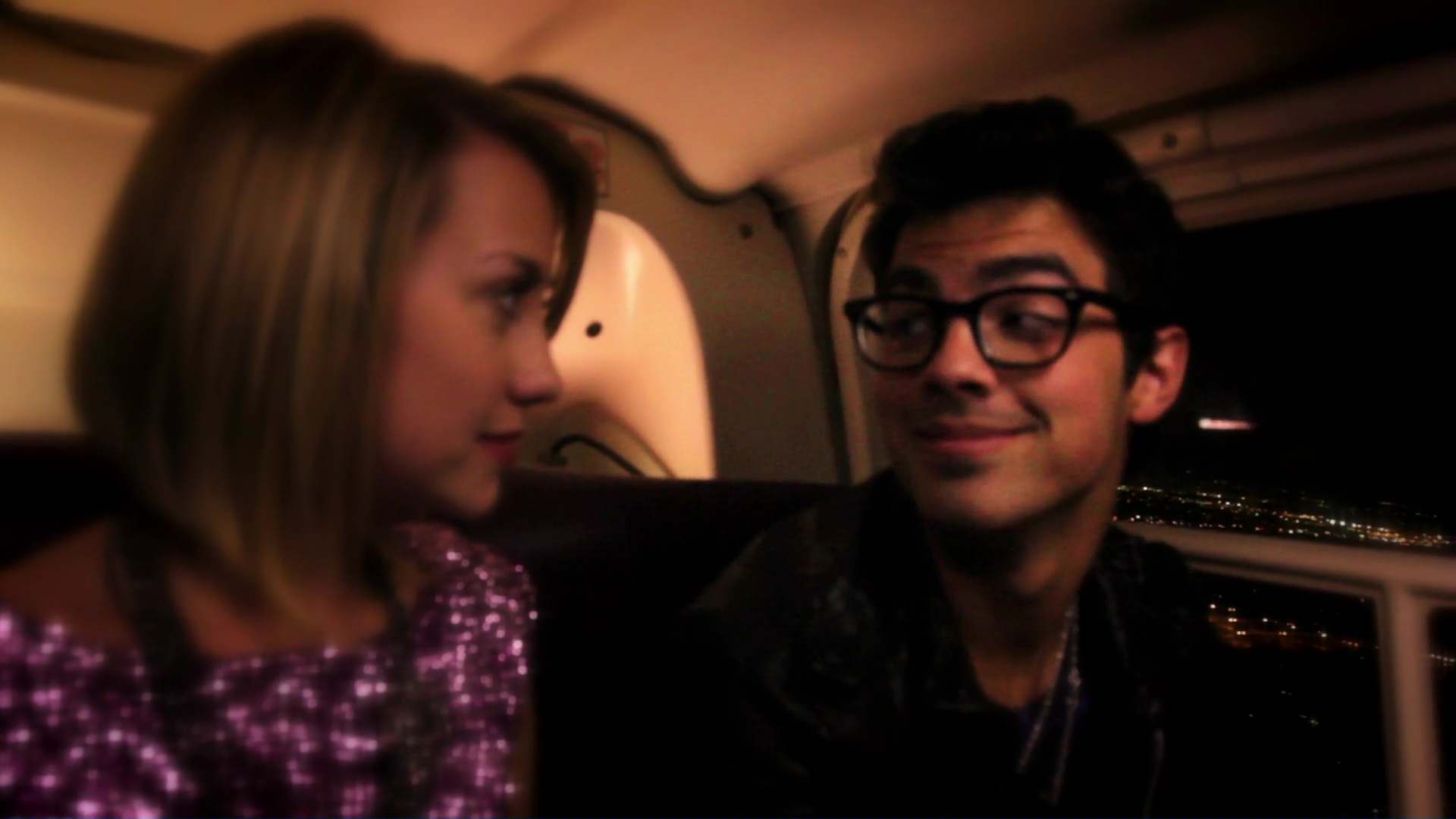 Joe Jonas Responds To Couple's Public Argument About Him Joe Jonas Responds To Couple's Public Argument About Him