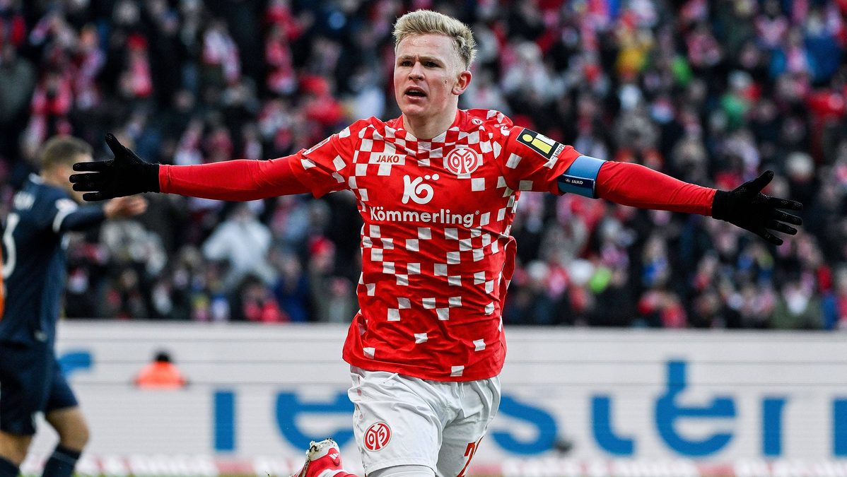 Jonathan Burkardt & Nadiem Amiri Lead Mainz To Victory Over RB Leipzig Jonathan Burkardt & Nadiem Amiri Lead Mainz To Victory Over RB Leipzig