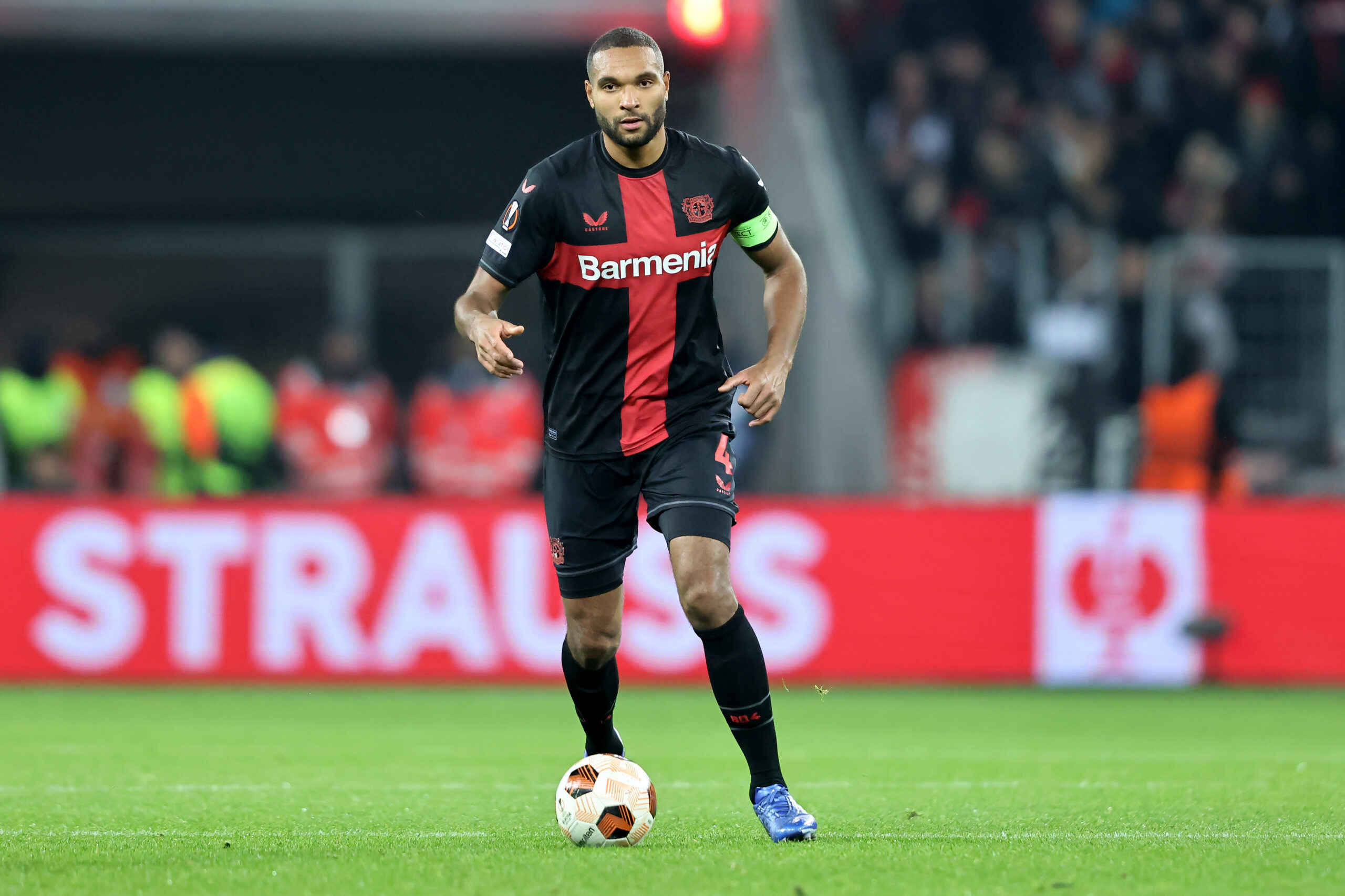 Jonathan Tah: Bayern München Im Poker Mit Barcelona Jonathan Tah: Bayern München Im Poker Mit Barcelona
