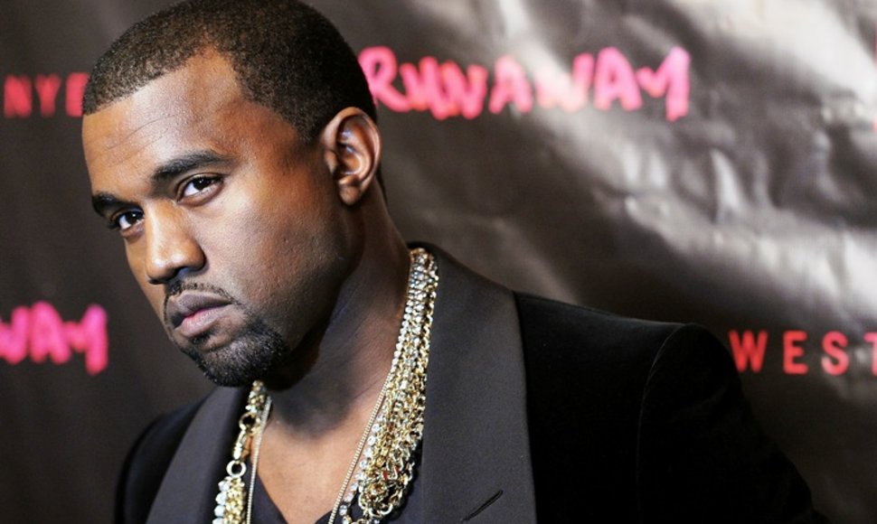 Kanye Westas Vėl Šokiruoja: Intymios Biancos Censori Nuotraukos Kanye Westas Vėl Šokiruoja: Intymios Biancos Censori Nuotraukos