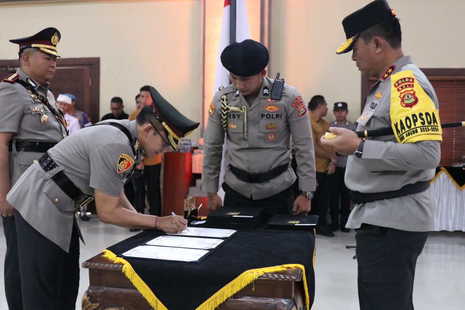 Kapolda Irjen Daniel Pimpin Sertijab 7 Pamen Polda Bali: Pesan Penting Untuk Jajarannya Kapolda Irjen Daniel Pimpin Sertijab 7 Pamen Polda Bali: Pesan Penting Untuk Jajarannya