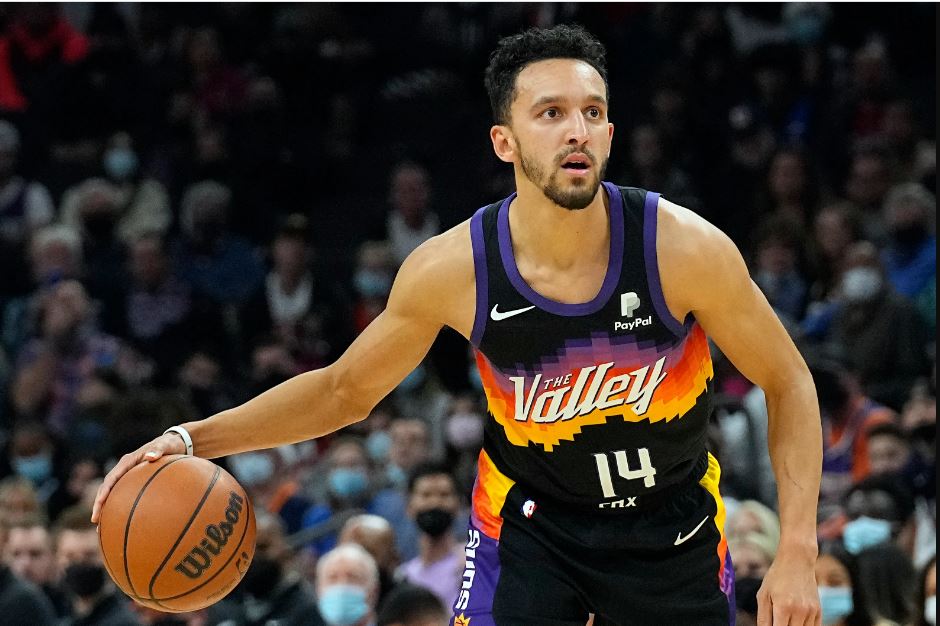 Knicks Face A Difficult Decision: What To Do With Landry Shamet? Knicks Face A Difficult Decision: What To Do With Landry Shamet?