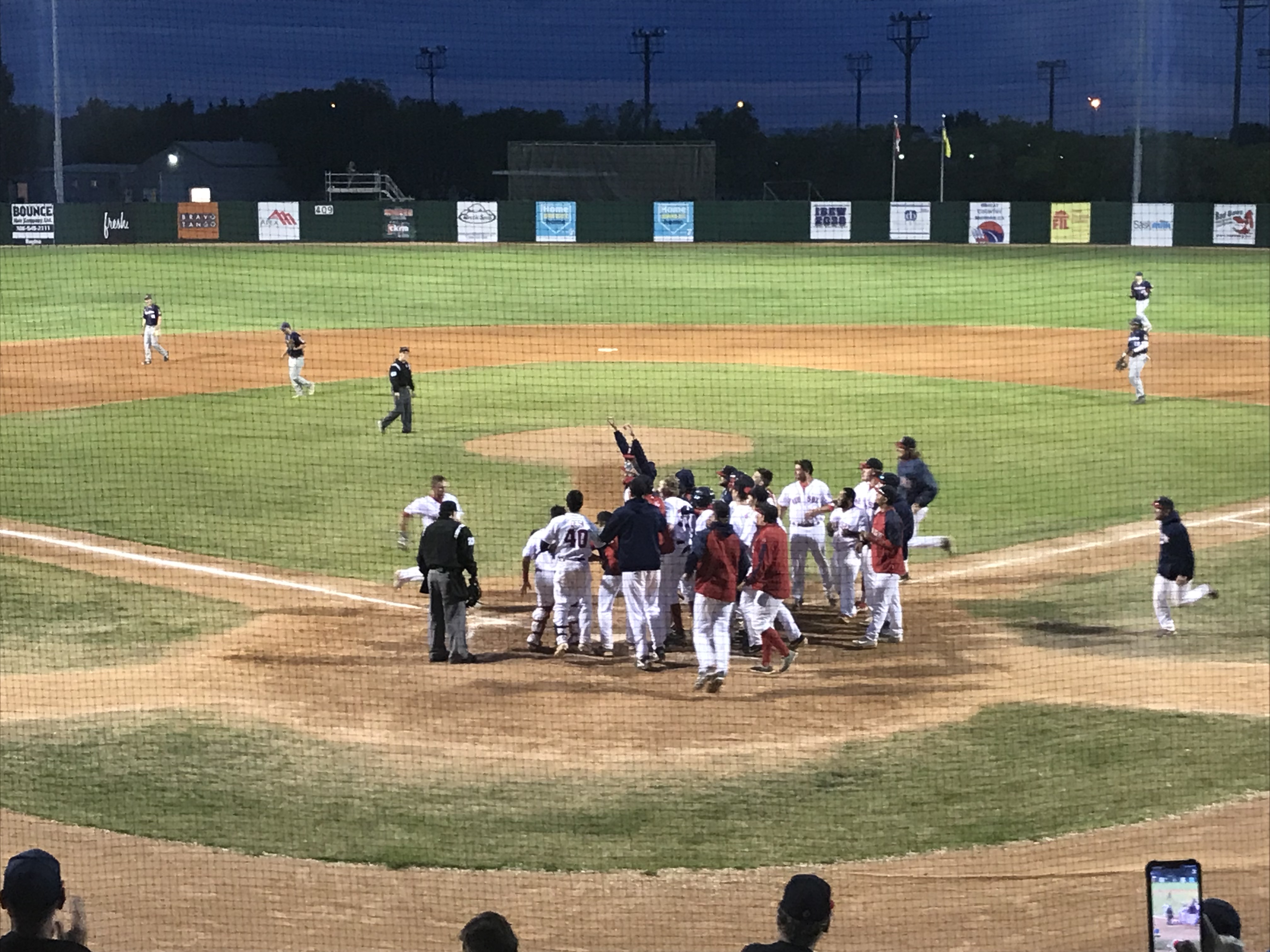Kyren Pari's Late Homer Powers Angels To Rain-Soaked Victory Over White Sox Kyren Pari's Late Homer Powers Angels To Rain-Soaked Victory Over White Sox