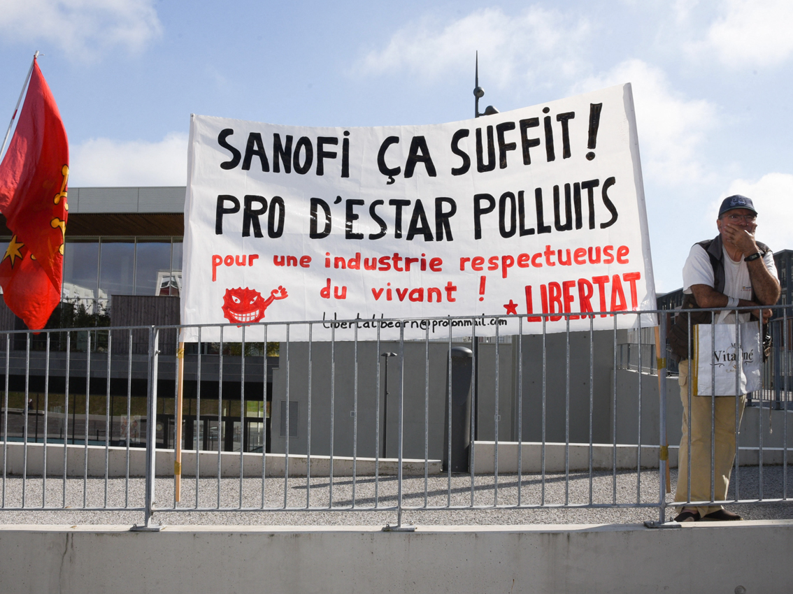 L'Usine Sanofi De Mourenx :  Dépakine Et Les Conséquences Des Rejets Toxiques