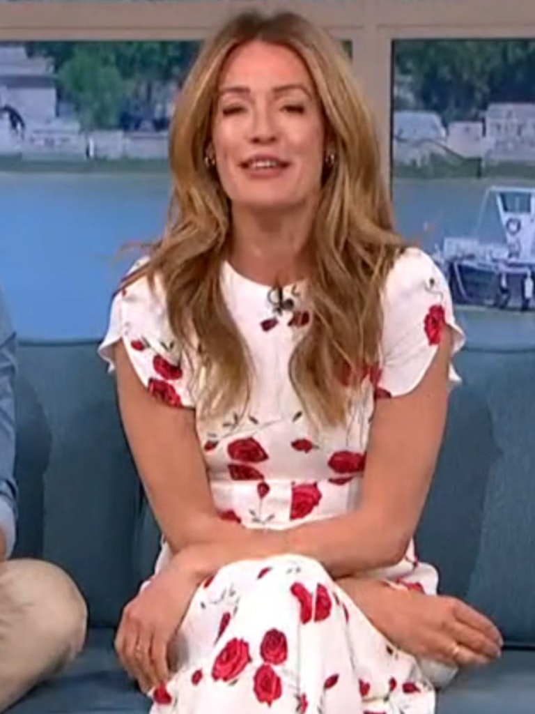 Last Minute Wardrobe Issue For This Morning's Cat Deeley Last Minute Wardrobe Issue For This Morning's Cat Deeley