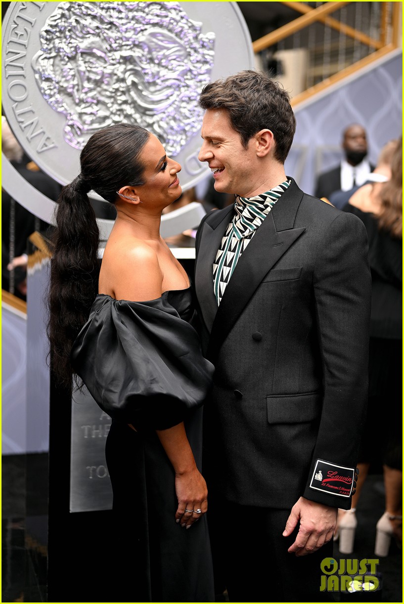 Lea Michele, Daniel Radcliffe, And More Celebrate Jonathan Groff's Broadway Debut Lea Michele, Daniel Radcliffe, And More Celebrate Jonathan Groff's Broadway Debut