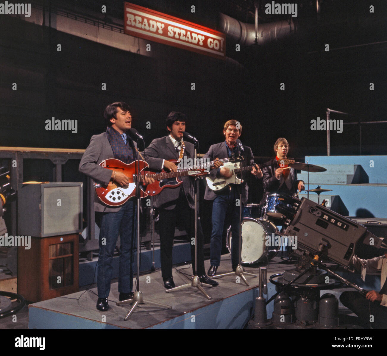 Legendary Pop Group The Searchers To Play Final Show At Glastonbury Legendary Pop Group The Searchers To Play Final Show At Glastonbury