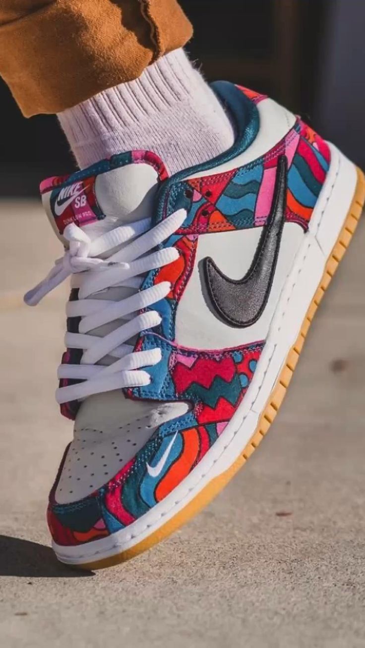 Limited Time: Nike Dunks Reduced $52 At Revolve Limited Time: Nike Dunks Reduced $52 At Revolve