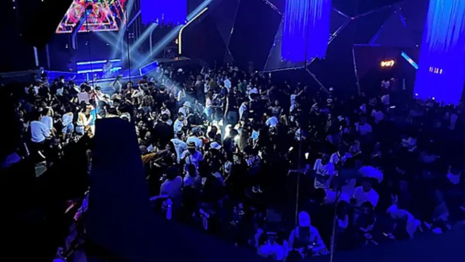 London Parks: Mark Rylance's Condemnation Of Music Festival Overcrowding London Parks: Mark Rylance's Condemnation Of Music Festival Overcrowding