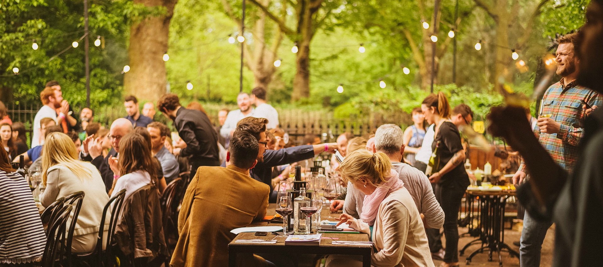 Manhattan's Best Outdoor Dining: A Guide To Al Fresco Restaurants Manhattan's Best Outdoor Dining: A Guide To Al Fresco Restaurants