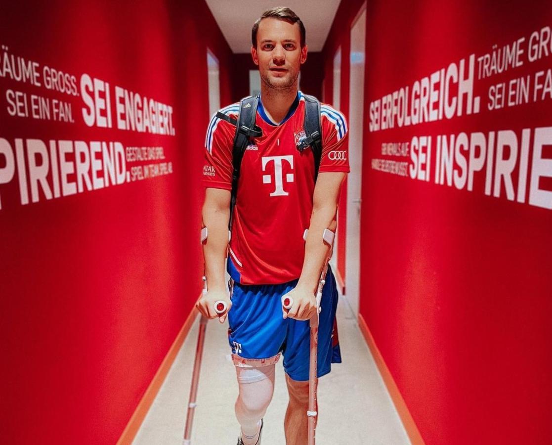 Manuel Neuer Injury: Impact On Bayern Munich's Season Manuel Neuer Injury: Impact On Bayern Munich's Season