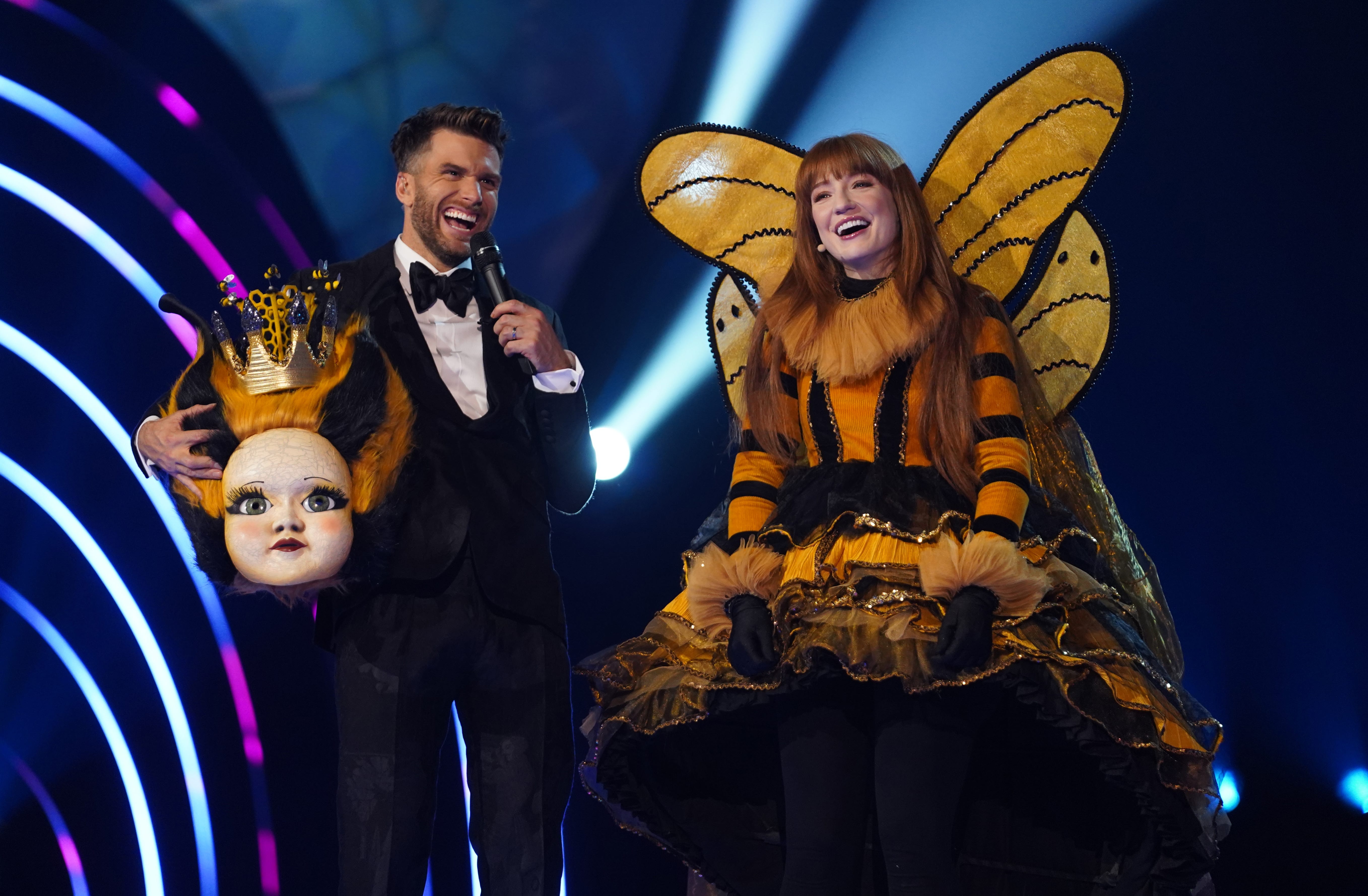 Mask Singer 2025 : L'Autruche Démasquée ? Pronostics Et Révélations Mask Singer 2025 : L'Autruche Démasquée ? Pronostics Et Révélations