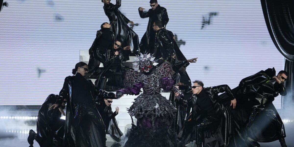 Mask Singer 2025 : Nos Pronostics Pour L'Identité De L'Autruche Mask Singer 2025 : Nos Pronostics Pour L'Identité De L'Autruche